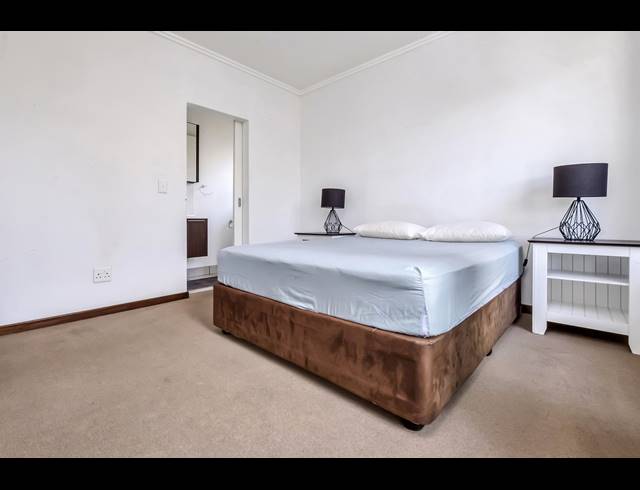 2 BEDROOM APARTMENT FOR SALE IN MAROELADAL